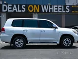Toyota Land Cruiser VXR. Model 2009. 
