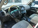 Toyota Land Cruiser VXR. Model 2009. 