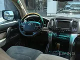 Toyota Land Cruiser VXR. Model 2009. 