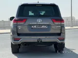 Toyota Land Cruiser VXR twin turbo 2023
