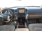 TOYOTA  LAND CRUISER  VXR  V8  2013 MODEL  REGISTERED IN 2014