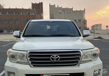 Toyota Land Cruiser GXR 2013