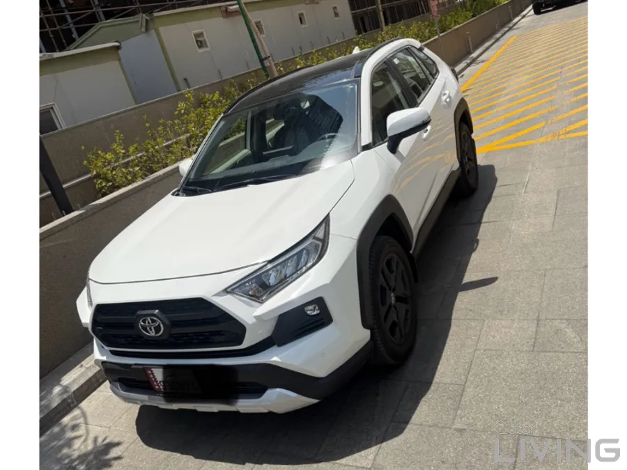 Toyota RAV4 2024 – Like New – 15,000 KM – Under Warranty