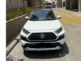 Toyota RAV4 2024 – Like New – 15,000 KM – Under Warranty