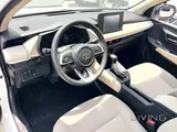 Toyota Yaris Standard 2024 V4