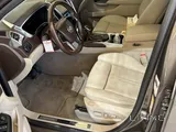 Very clean Cadillac SRX full option low Milage