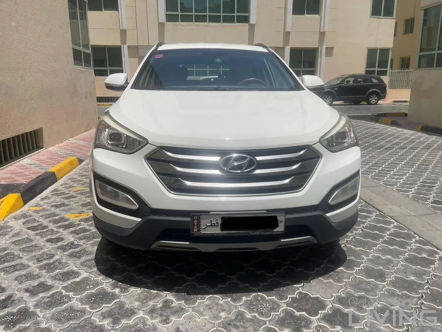Very clean car, well maintained, low mileage, full service history at Hyundai, n