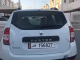 Very low km Renault duster 2017 model
