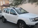 Very low km Renault duster 2017 model