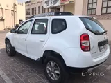 Very low km Renault duster 2017 model