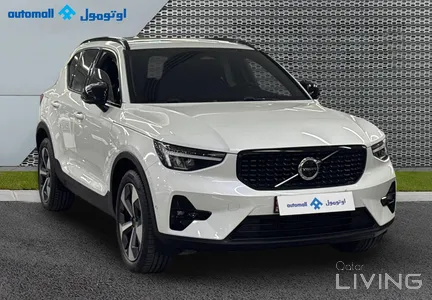 Volvo XC40  2023
