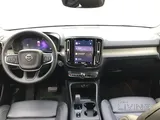 VOLVO XC40 CORE