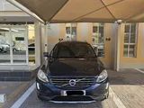 Volvo XC60 in navy blue