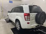 Well maintained full option car