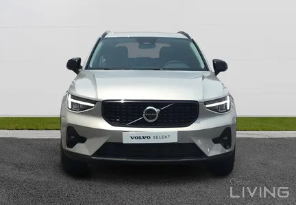 Volvo XC40  2023