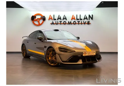 Xiaomi SU7 Ultra 2025